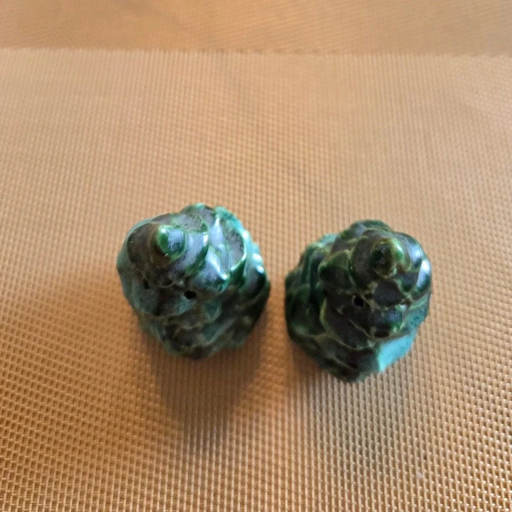 Vintage Christmas Tree Salt Pepper‎ Shakers Ceramic Green Holiday Kitchen Decor